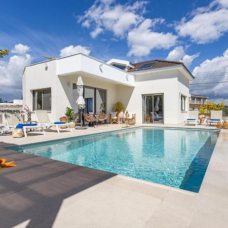 Villa Pacy Agios Theodoros ภายนอก รูปภาพ