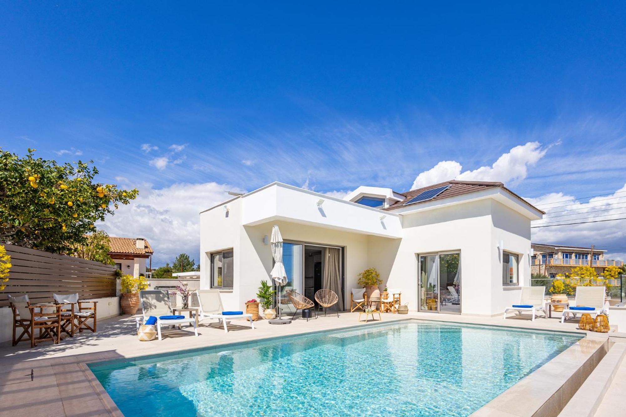 Villa Pacy Agios Theodoros ภายนอก รูปภาพ