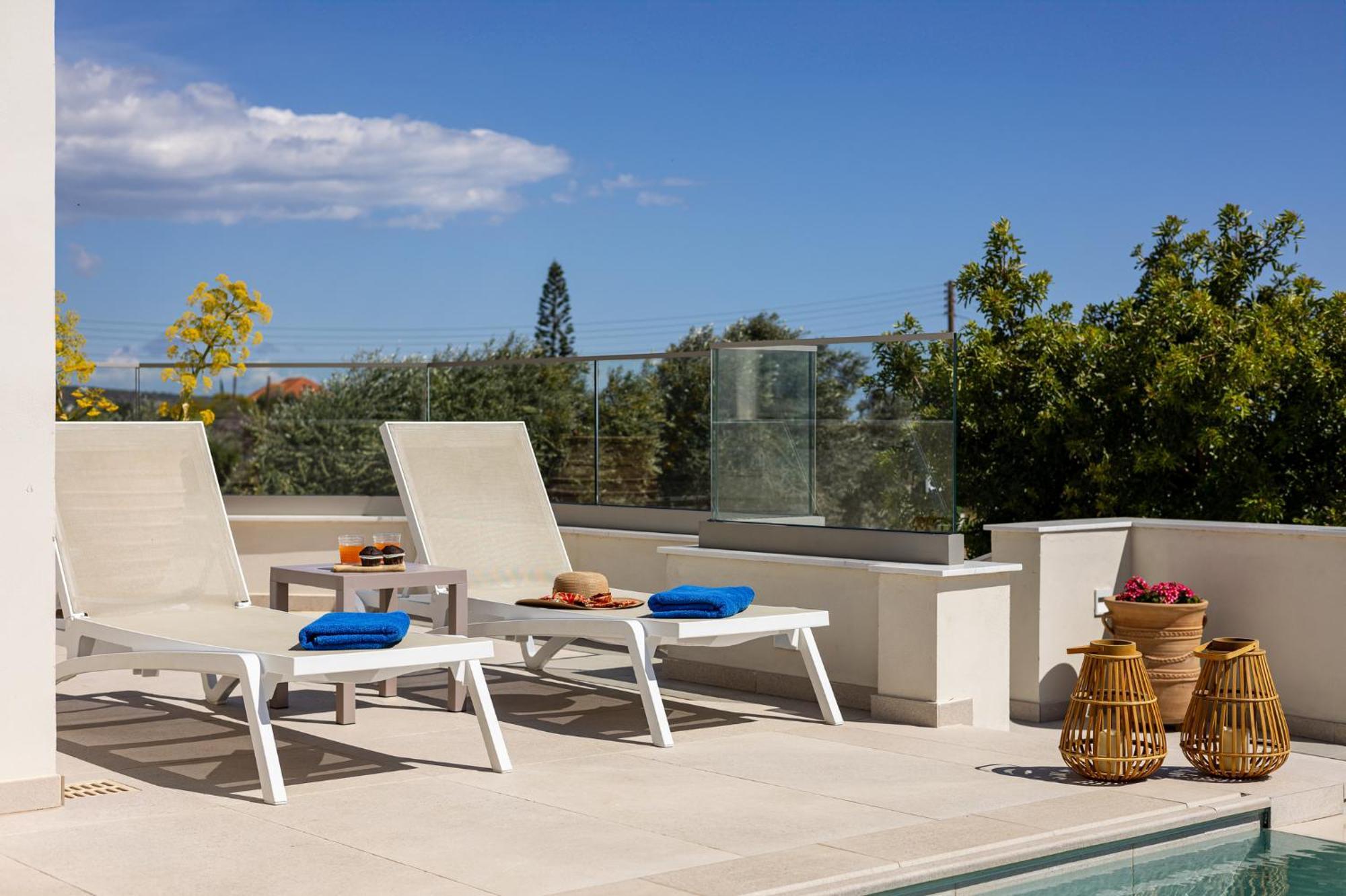 Villa Pacy Agios Theodoros ภายนอก รูปภาพ